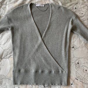 V neck sweater